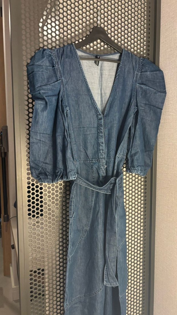 Düğmeli V Yaka Kadın Denim Tulum - Görsel 3