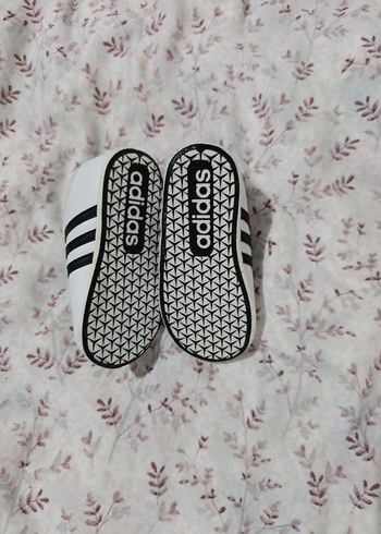 Beyaz Erkek Çocuk Adidas Spor Ayakkabı - Görsel 3