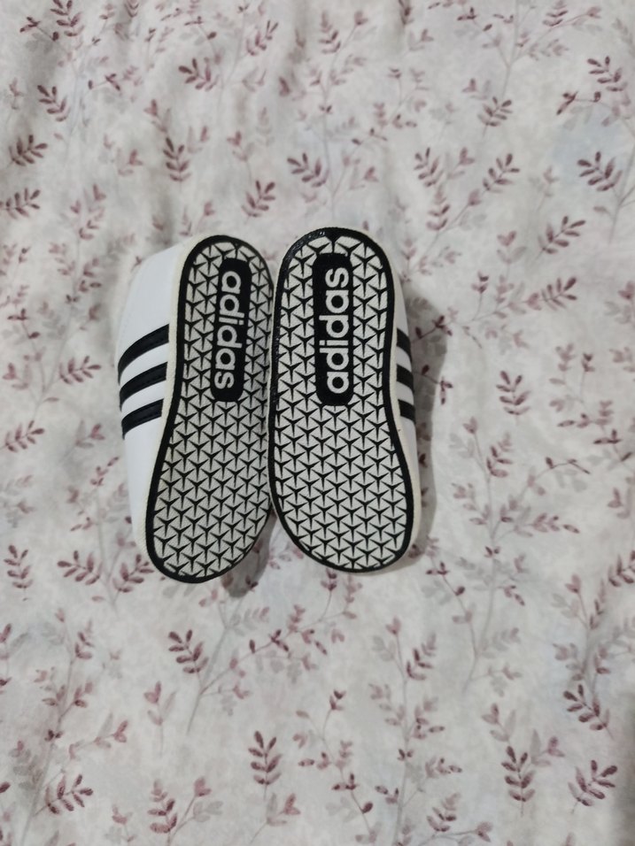 Beyaz Erkek Çocuk Adidas Spor Ayakkabı - Görsel 3