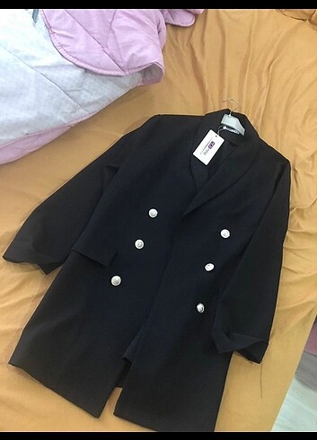 Blezir ceket astarsiz hic giyilmedi boyu 80cm iki kol arasi 60cm