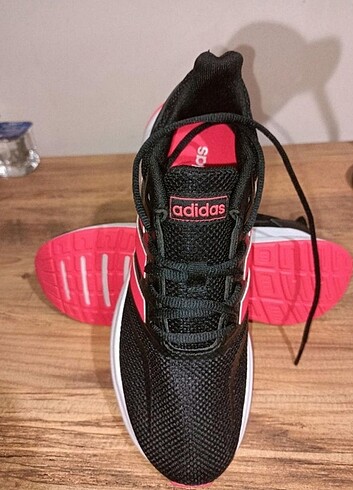 38 Beden siyah Renk Adidas Kadın Ayakkabı
