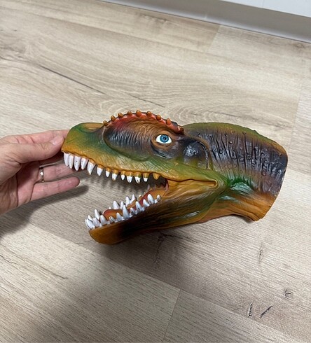 Dinozor el kuklası