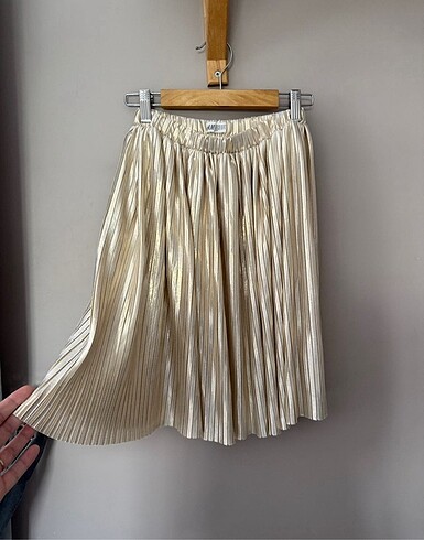 H&M H&m pilise metalik etek