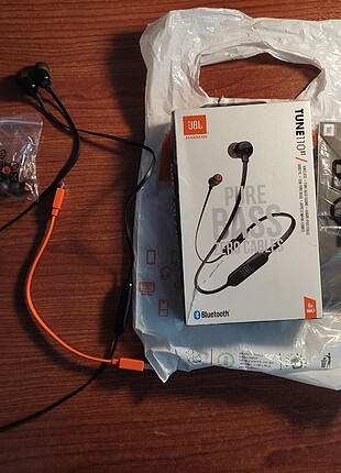 JBL TUNE 110BT 