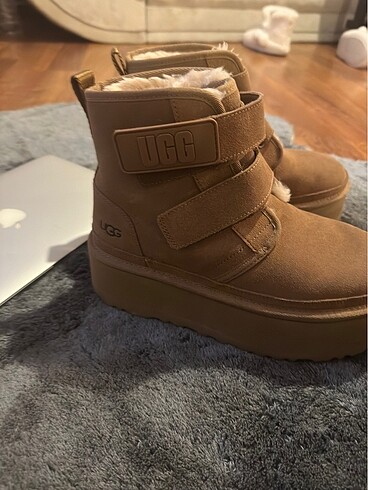 Neumel ugg platform