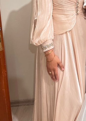 Modern Klasik Bej Drapeli Uzun Abiye - Görsel 3