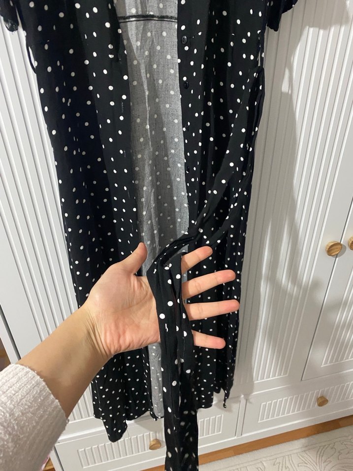 Siyah Puantiyeli Uzun Salaş Elbise - Görsel 5