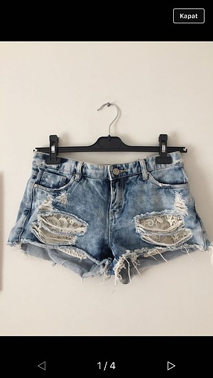 Stradivarius Dantel detaylı yırtık jean kot denim şort