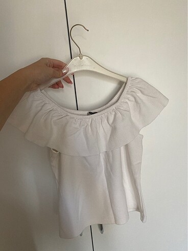 s Beden Pull&bear omzu açık bluz