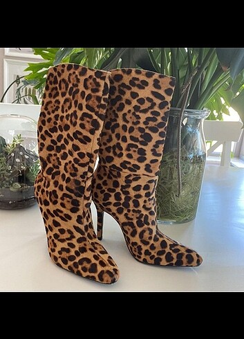 Zara ZARA Leopar çizme- sıfır ve orjinal ürün