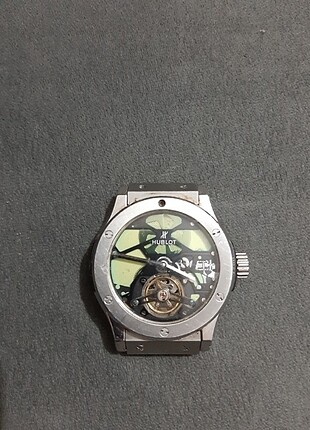 Saat hublot