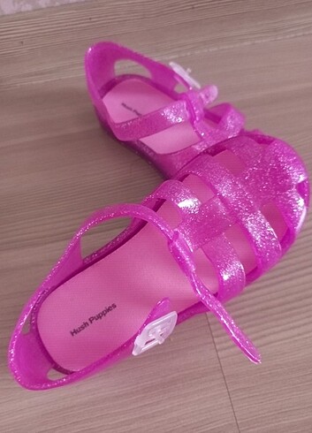 29 Beden pembe Renk Parlak pembe silikon sandalet