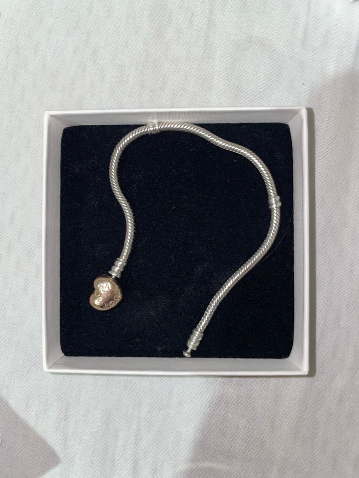 Pandora Zincir Detaylı Yılan Desenli Bileklik - Görsel 4