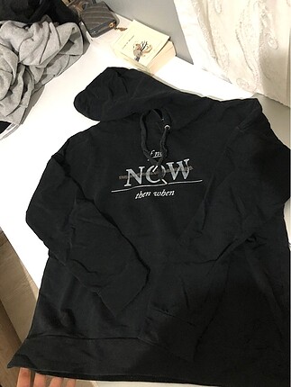 Kapüşonlu sweat
