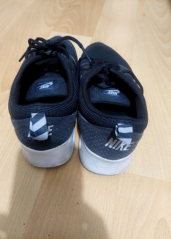 36 Beden nike Siyah Bağcıklı Kadın Spor Ayakkabı