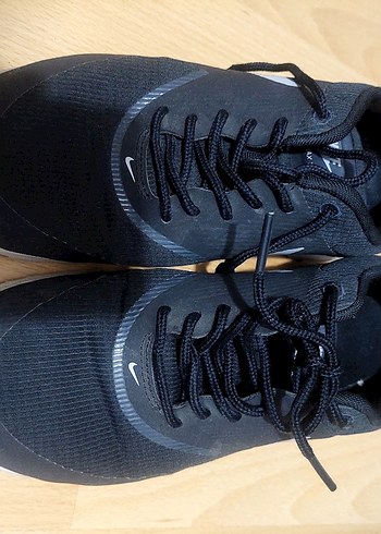 nike Siyah Bağcıklı Kadın Spor Ayakkabı