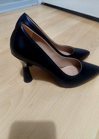 Diğer Siyah Stiletto Topuklu Kadın Ayakkabı