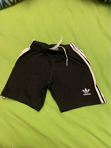 Orijinal Adidas şort