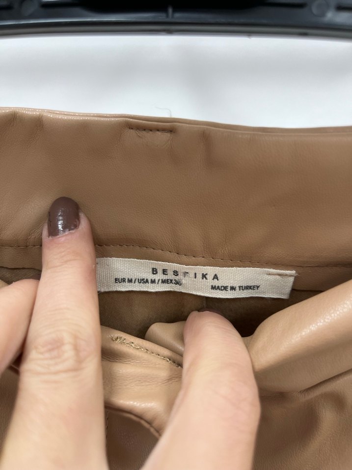 Kadın Bej Mini Deri Şort - Görsel 2