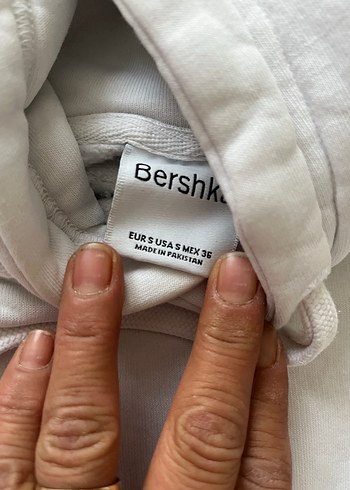 Bershka Beyaz Kapüşonlu Kadın Sweatshirt