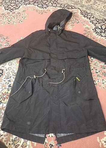 Bershka yağmurluk 