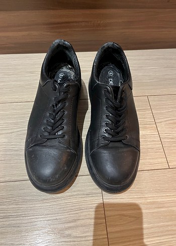 Derimod Erkek Siyah Minimalist Spor Ayakkabi