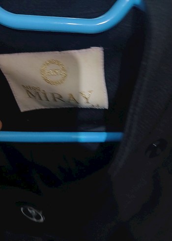 Siyah Düğmeli Kaban - Görsel 2