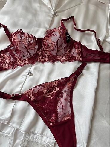 Bralet takım
