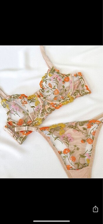 Bralet takım