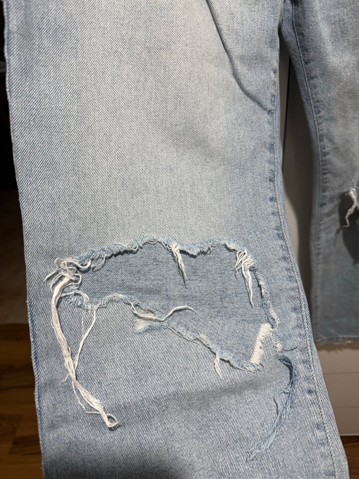 Mavi Yırtık Detaylı Salaş Kot Pantolon - Görsel 2