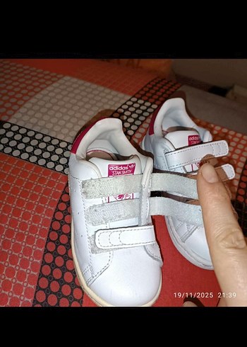 adidaskids Kız Çocuk Beyaz Cırtlı Spor Ayakkabı - Görsel 2