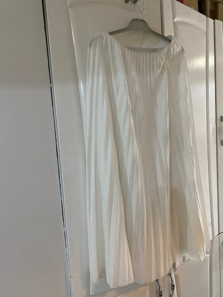 Beyaz Pileli Uzun taşlı Kadın Etek - Görsel 2