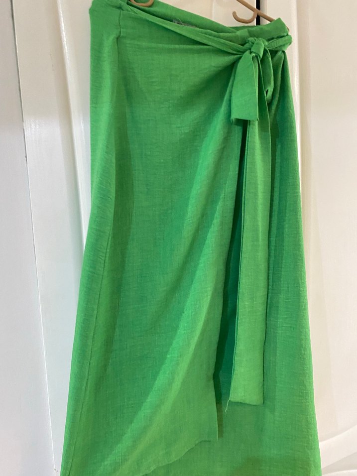 Yeşil Uzun Kollu Hamile Keten Bluz
Etek takım - Görsel 4