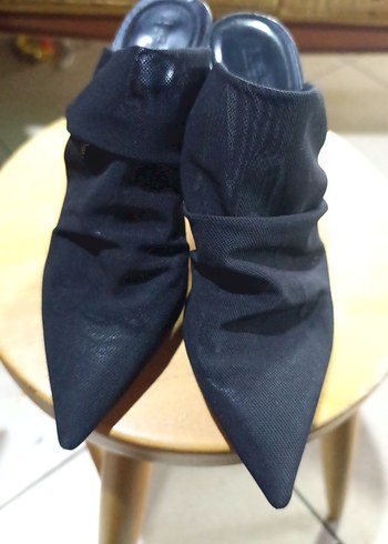 Kadın Siyah Pliseli Stiletto Topuklu terlik