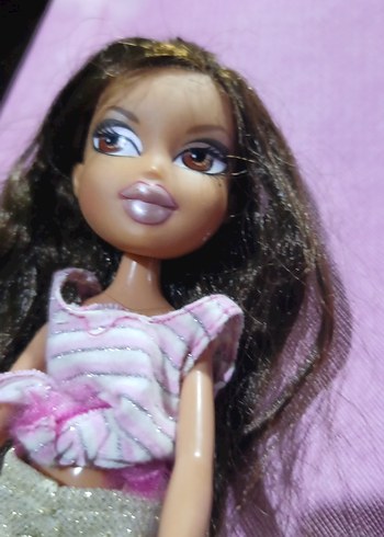 Beden Renk Bratz bebek