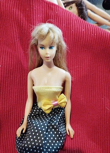 Beden Renk Pretty Vintage Blonde TNT Barbie Doll With Vintage 1971 Mattel