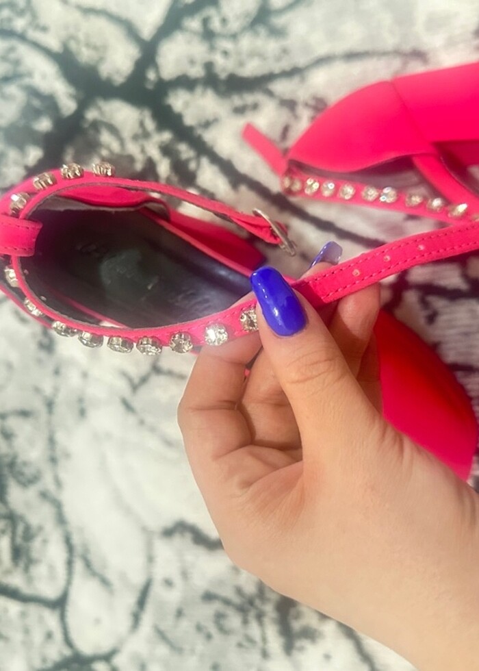 Topuklu ayakkabı - Görsel 2