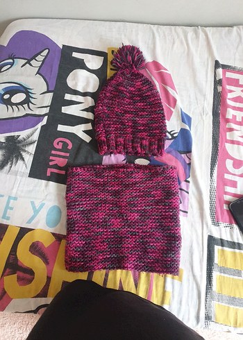 Pembe Renkli Örgü Çocuk Bere ve Boyunluk Seti