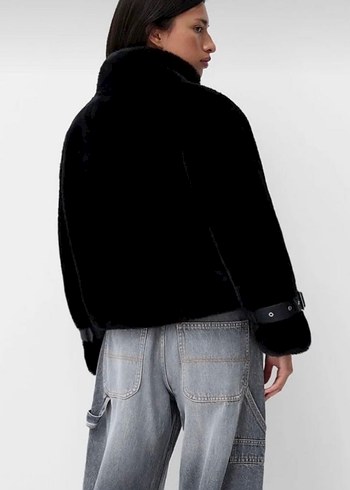 Bershka kürk ceket - Görsel 2