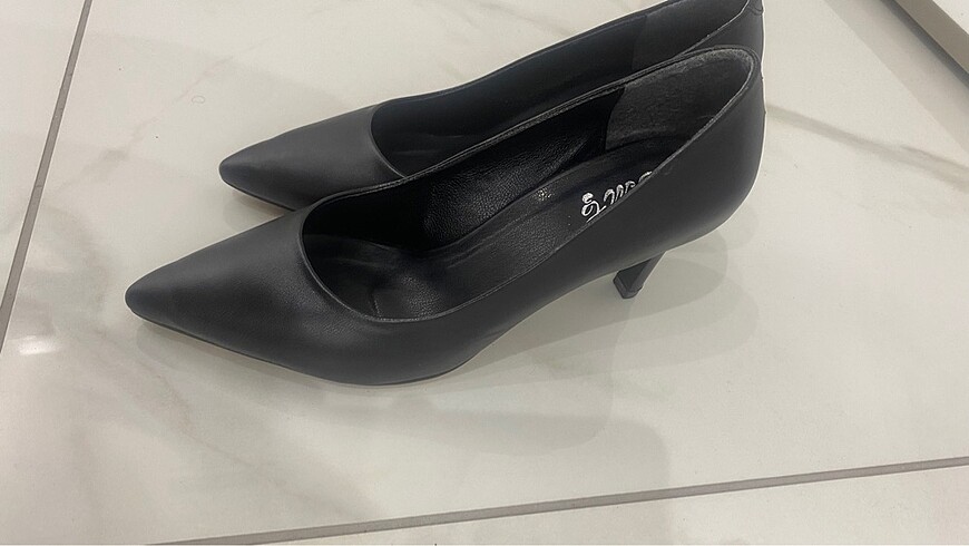 Diğer Stiletto