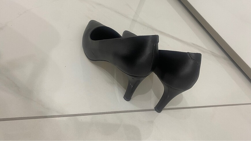 38 Beden Stiletto