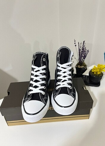 BAYAN CONVERSE 