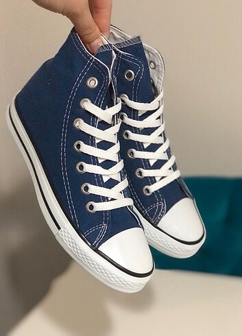 BAYAN CONVERSE 