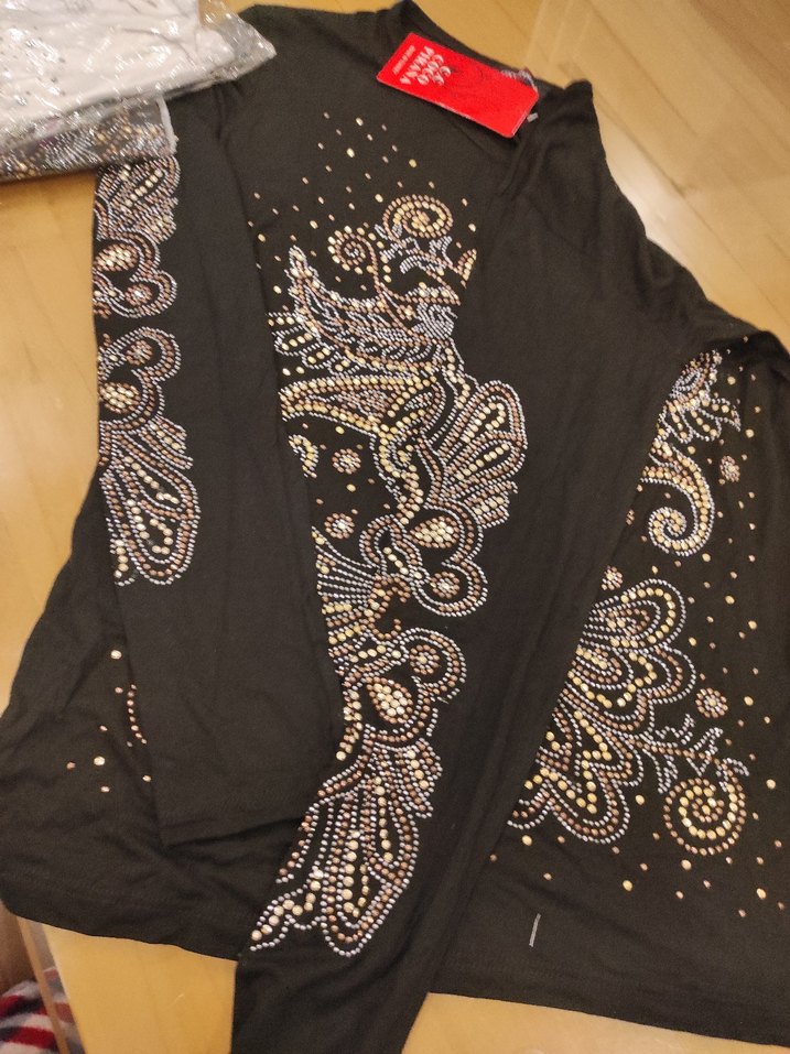 Pul İşlemeli Siyah Uzun Kollu Kadın Bluz - Görsel 4