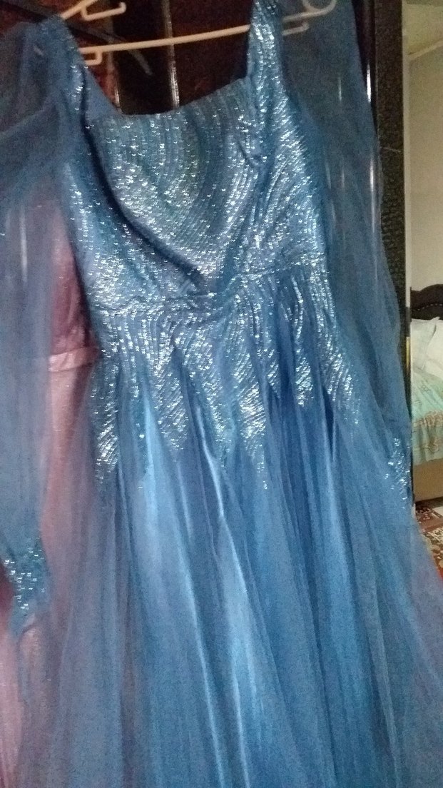 Mavi Uzun Askılı İşlemeli Kadın Abiye - Görsel 3