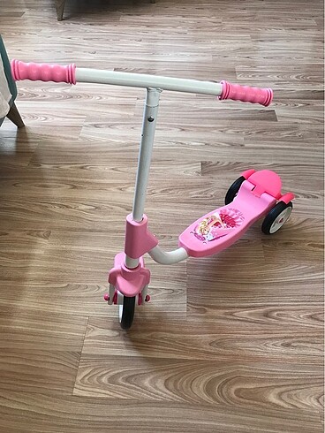 Scooter barbie 3+