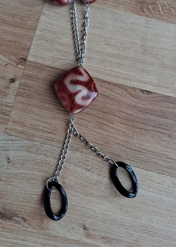 Bordo siyah taşlı Zincir Detaylı Uzun Kadın Kolye - Görsel 2