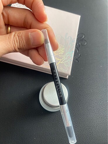 Maybelline Suya dayanıklı eyeliner