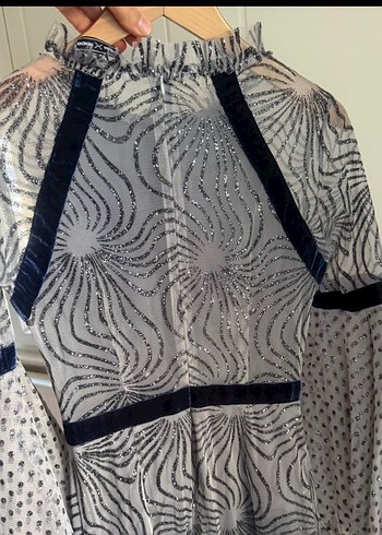 Raissa Vanessa Fırfırlı Gri Mini Bohem Parti Elbisesi - Görsel 5