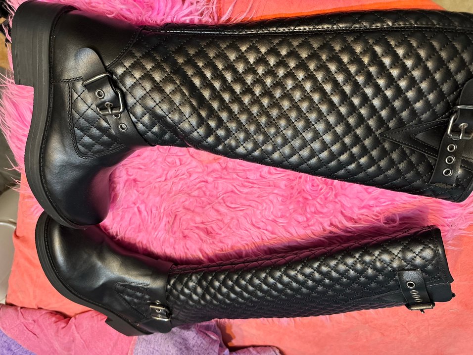 Siyah Yılan Desenli Deri görünümlü Çizme - Görsel 2